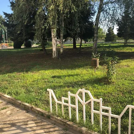 Со Мат Albergue